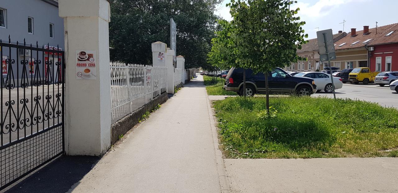 Pančevo Dnd-X酒店 外观 照片